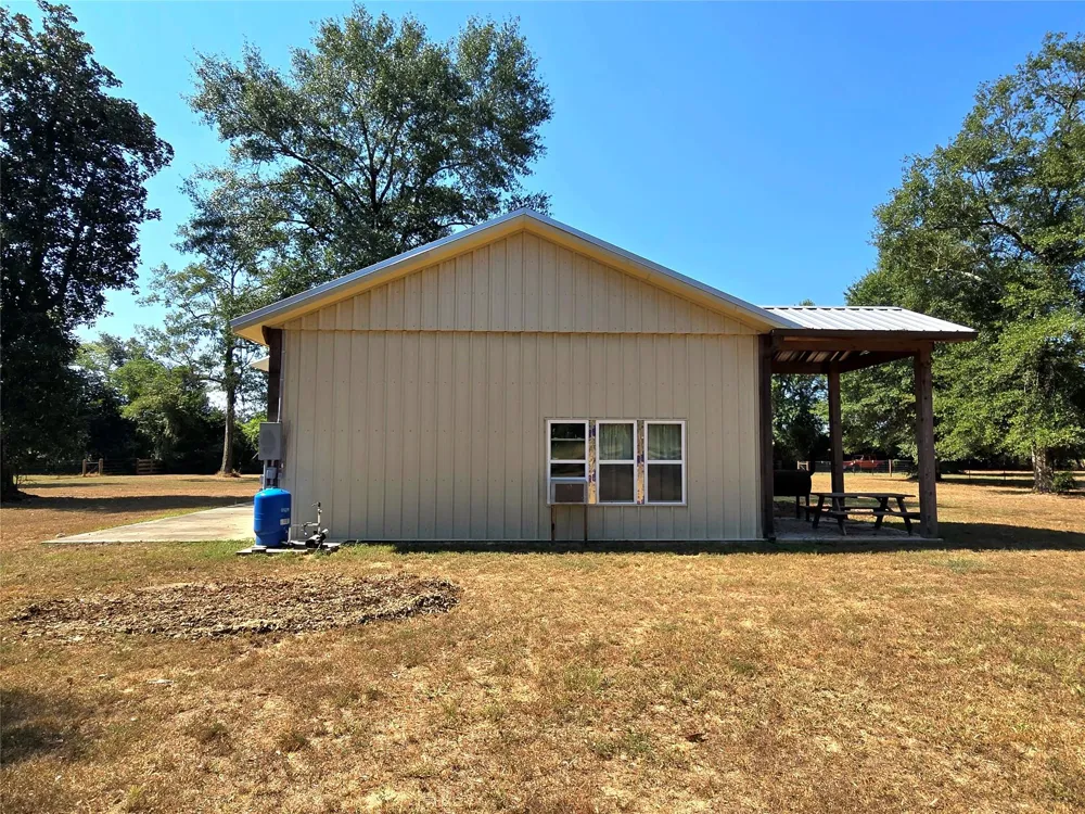 251 Everitt Rd Cleveland, TX 77328