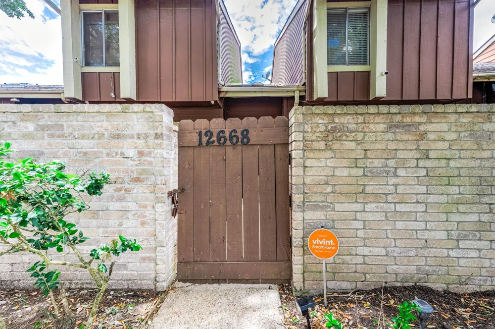 12668 Newbrook Drive #495 Houston, TX 77072