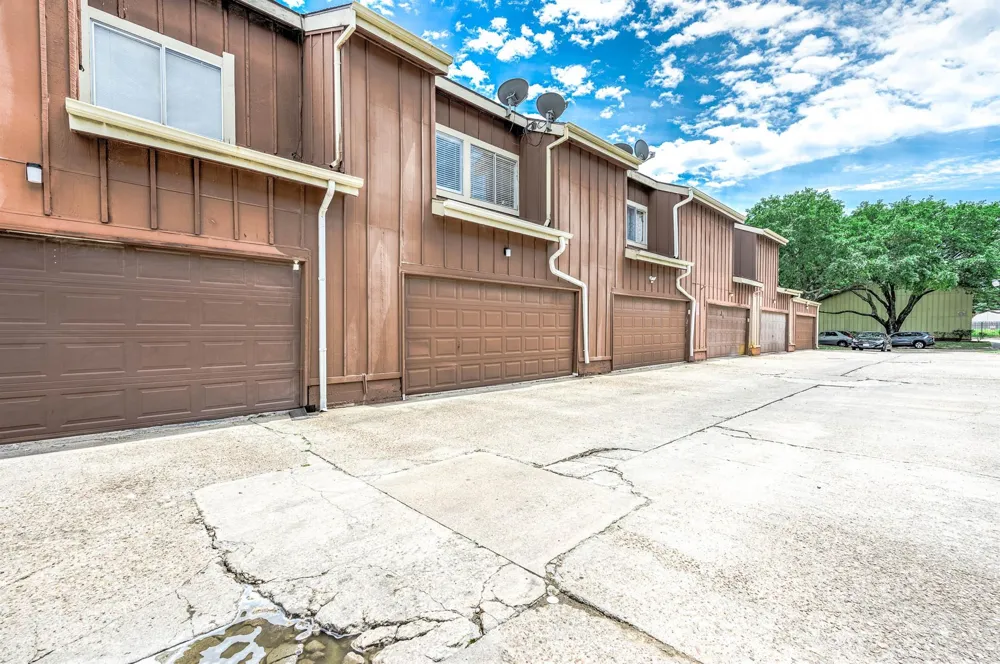 12668 Newbrook Drive #495 Houston, TX 77072