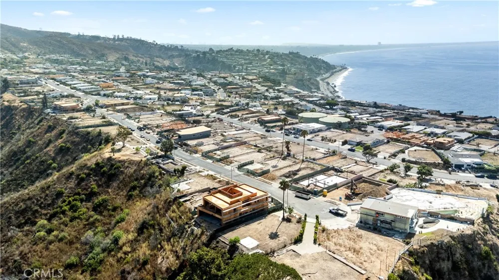18434 Clifftop Malibu, CA 90265