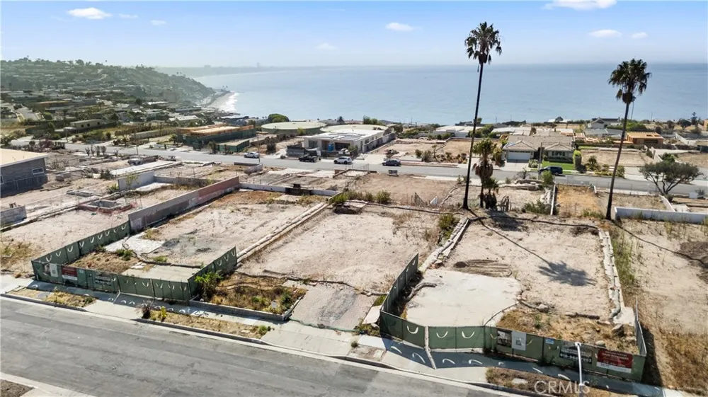18434 Clifftop Malibu, CA 90265