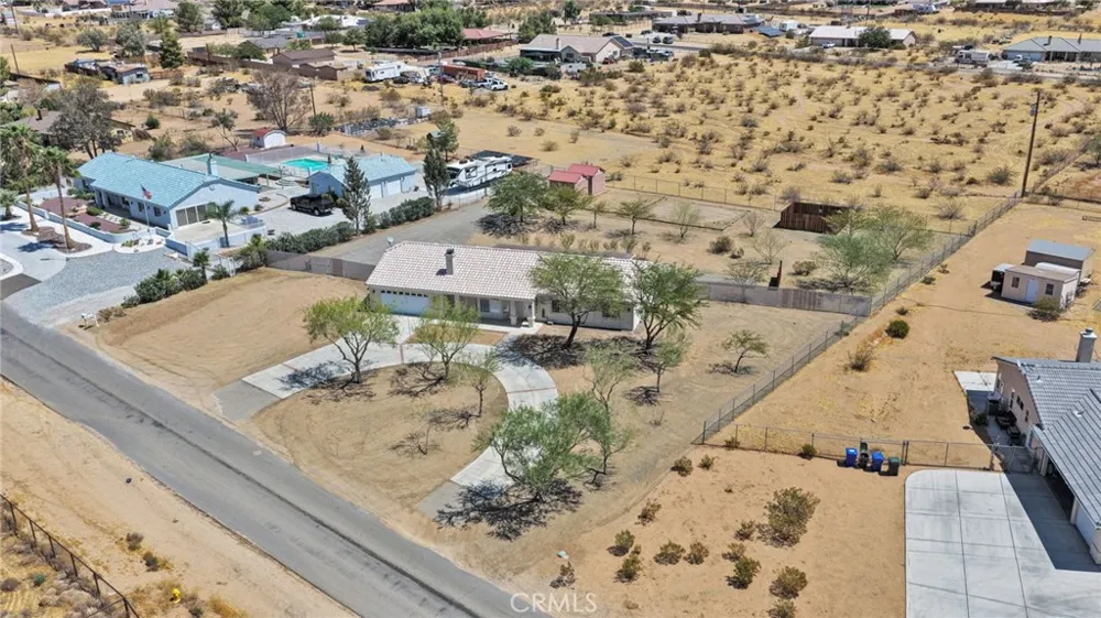 17025 Candlewood Road Apple Valley, CA 92307