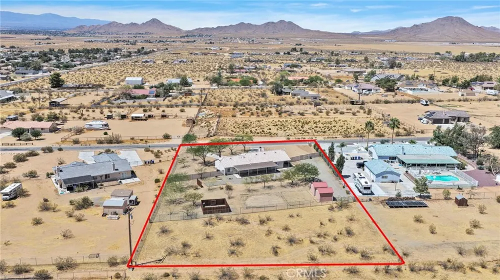 17025 Candlewood Road Apple Valley, CA 92307