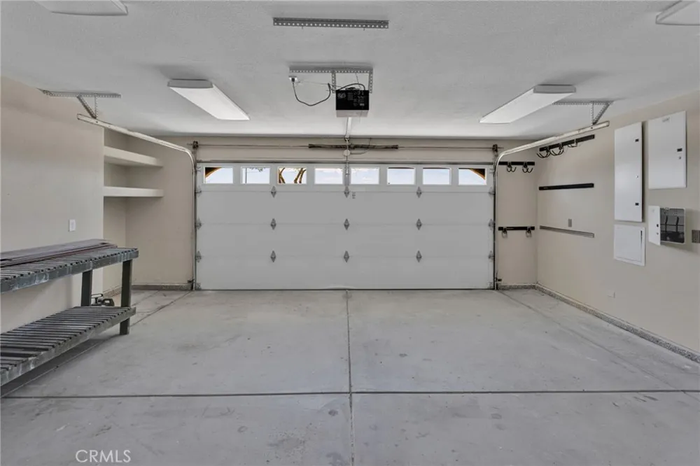 17025 Candlewood Road Apple Valley, CA 92307