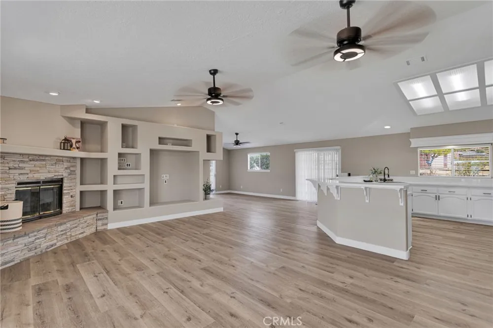 17025 Candlewood Road Apple Valley, CA 92307