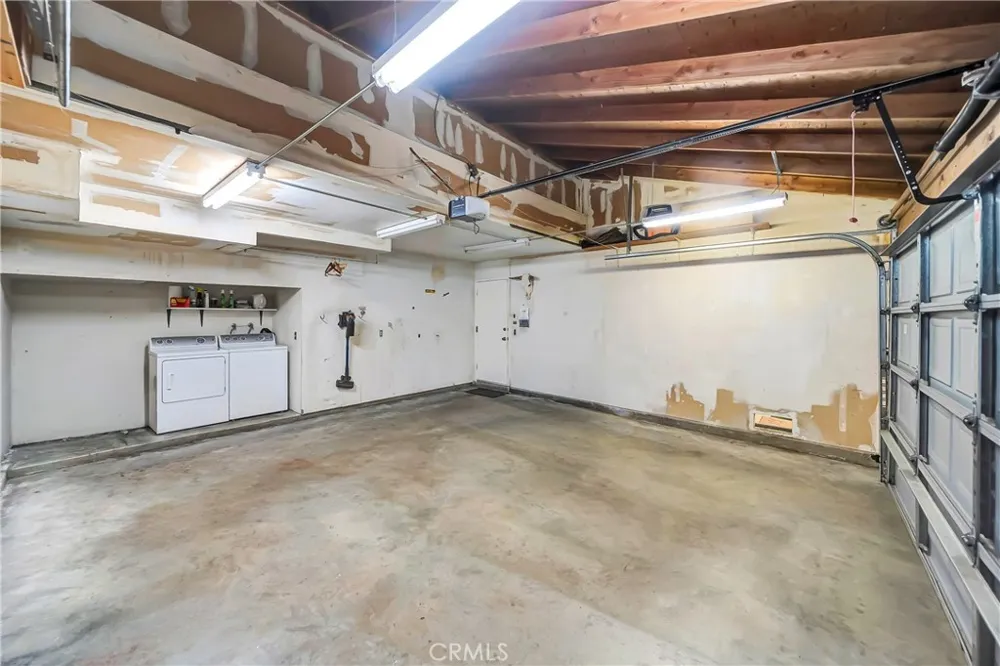 1543 W Avenue L #1 Lancaster, CA 93534