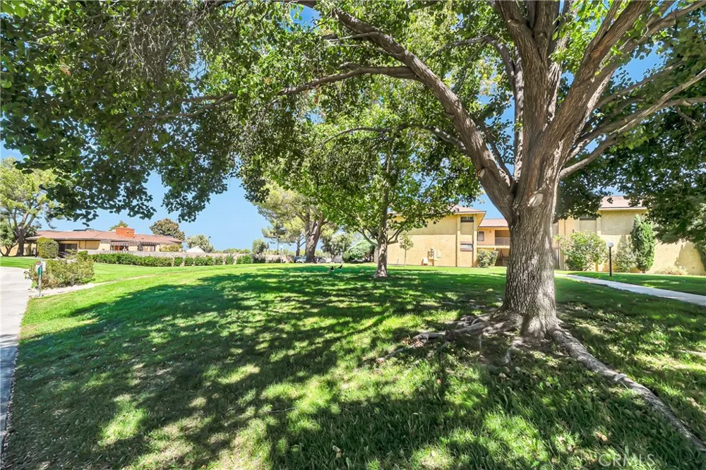 1543 W Avenue L #1 Lancaster, CA 93534