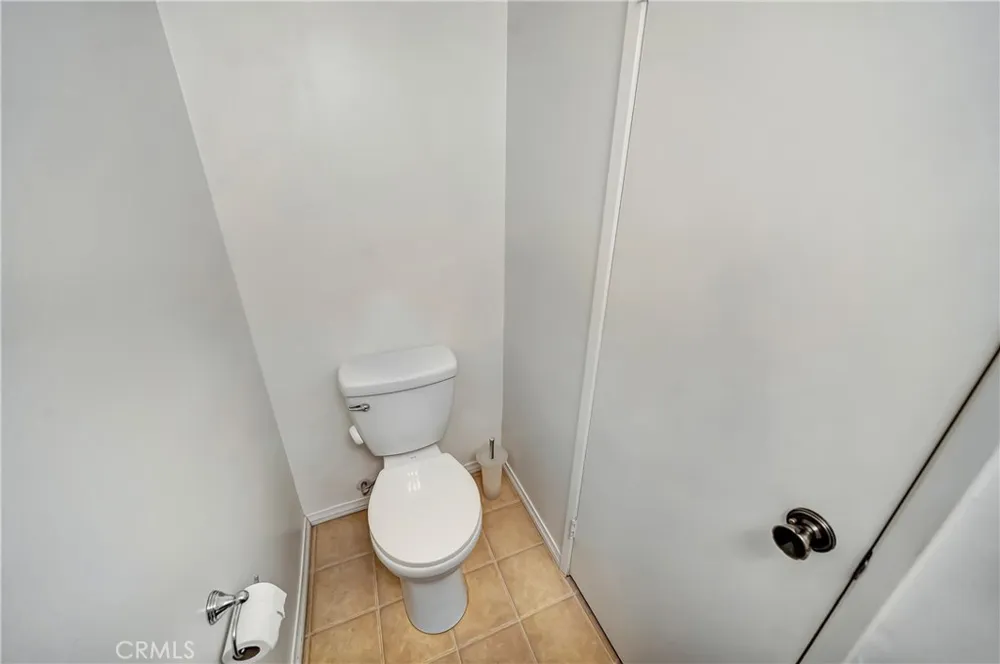 1543 W Avenue L #1 Lancaster, CA 93534