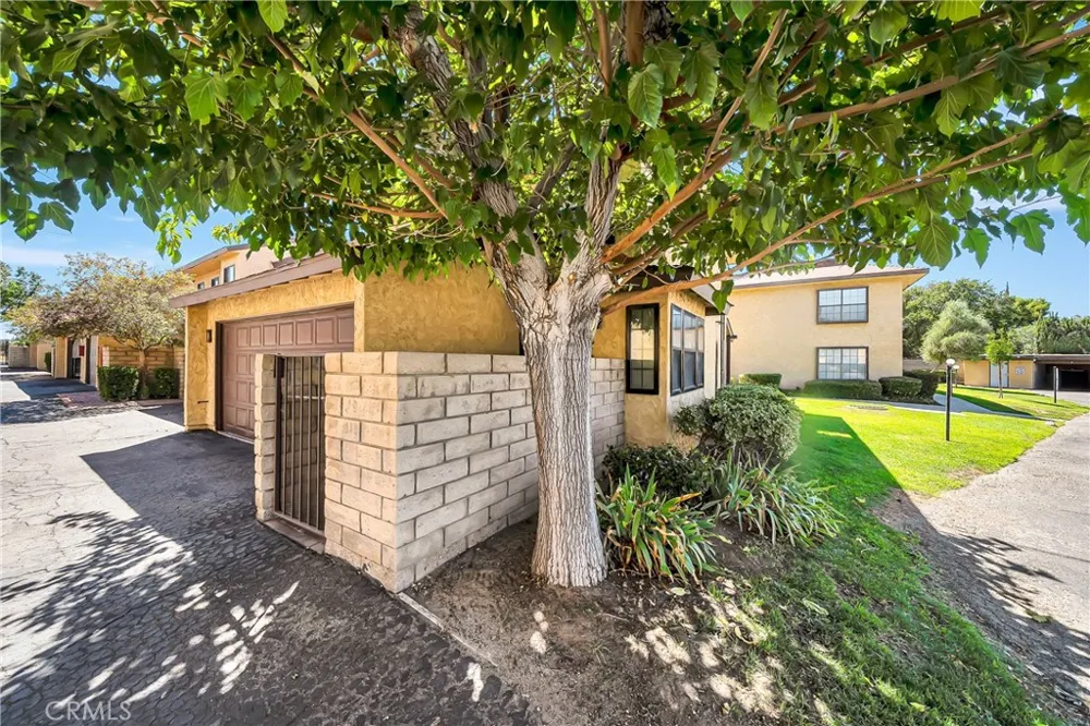 1543 W Avenue L #1 Lancaster, CA 93534
