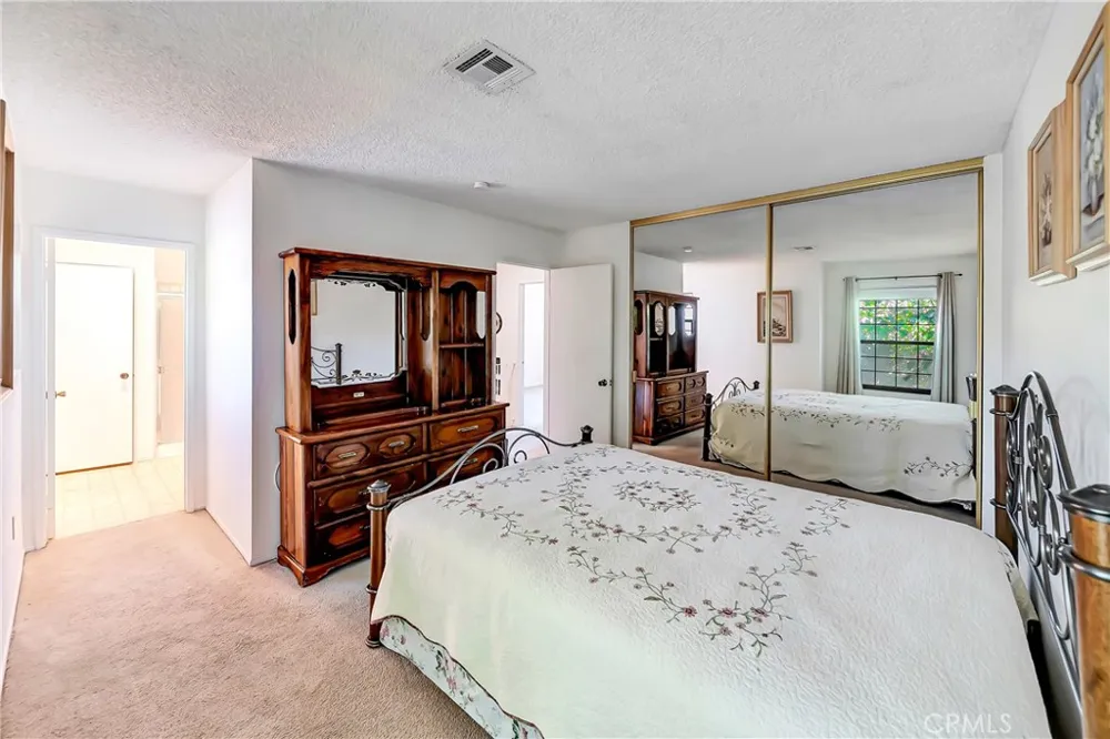 1543 W Avenue L #1 Lancaster, CA 93534