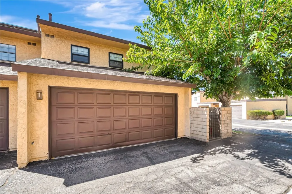 1543 W Avenue L #1 Lancaster, CA 93534