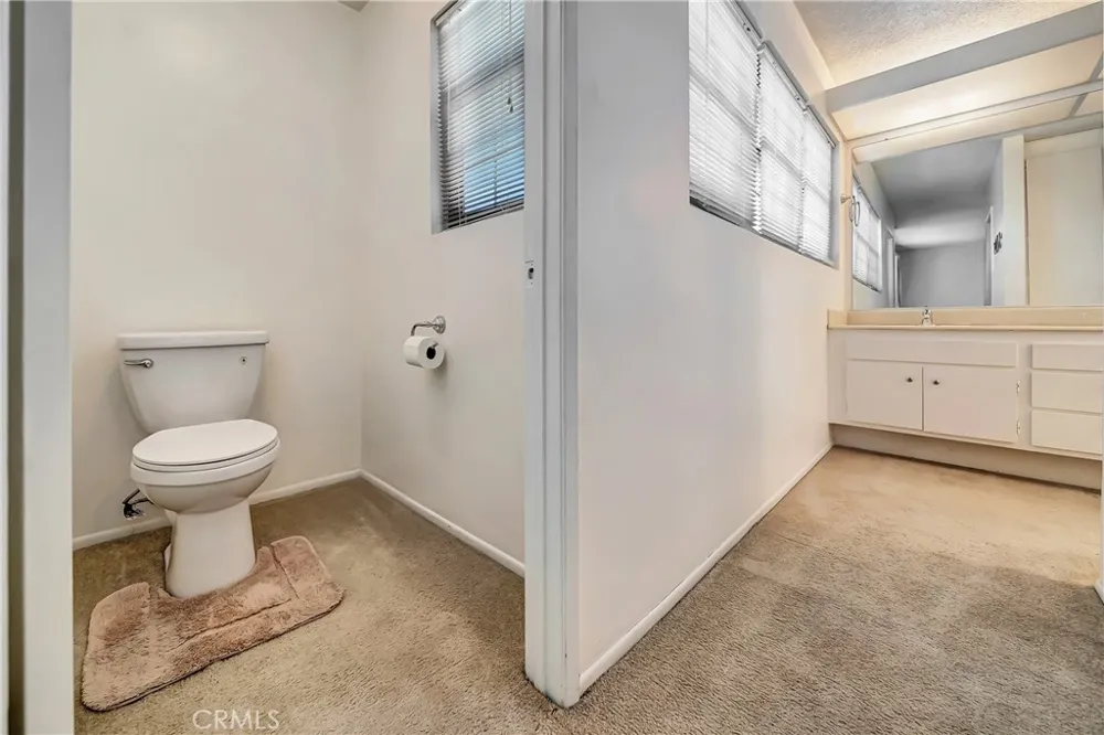 1543 W Avenue L #1 Lancaster, CA 93534