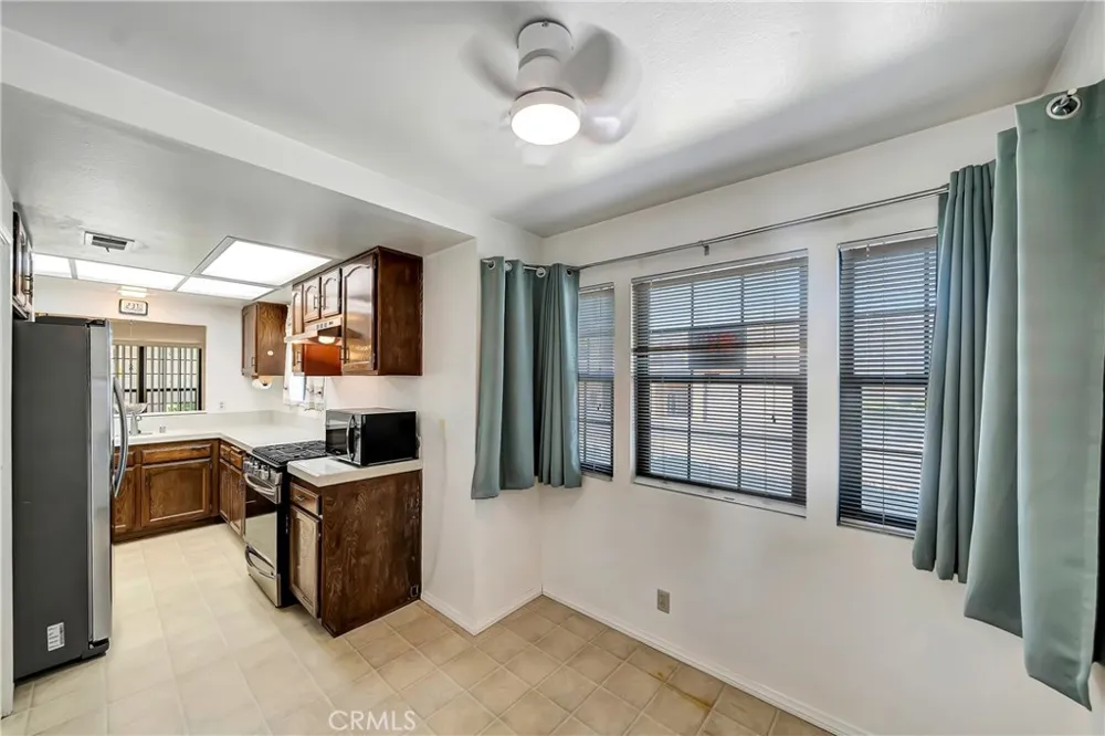 1543 W Avenue L #1 Lancaster, CA 93534
