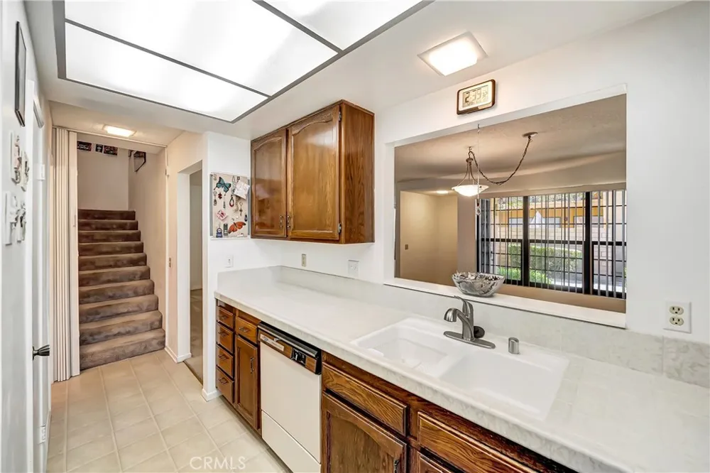 1543 W Avenue L #1 Lancaster, CA 93534