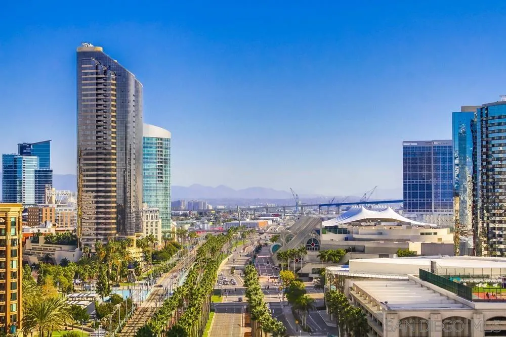 700 W Harbor Dr. #1406 San Diego, CA 92101