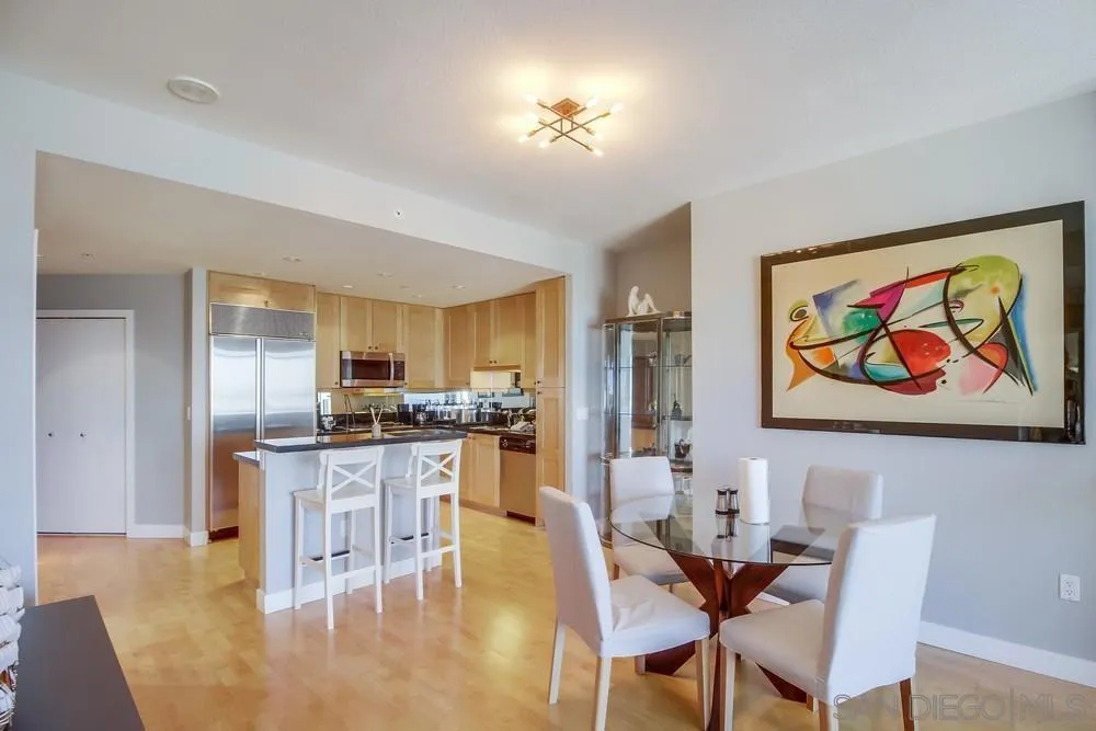 700 W Harbor Dr. #1406 San Diego, CA 92101