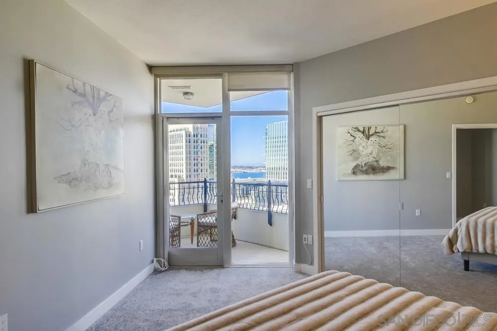 700 W Harbor Dr. #1406 San Diego, CA 92101