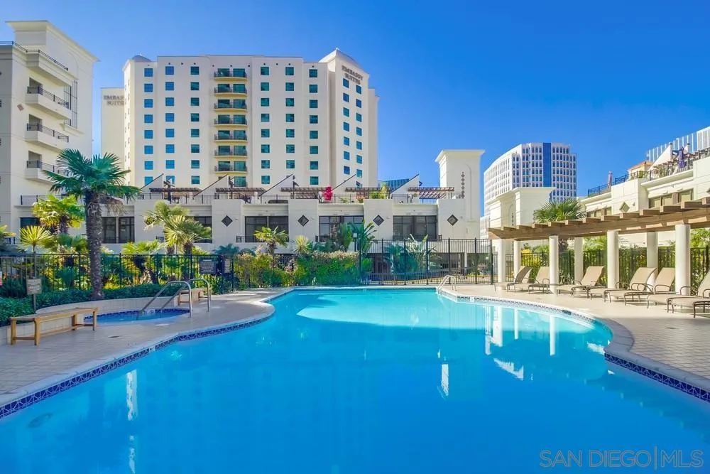 700 W Harbor Dr. #1406 San Diego, CA 92101