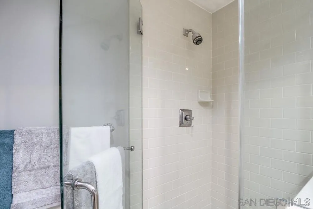 700 W Harbor Dr. #1406 San Diego, CA 92101
