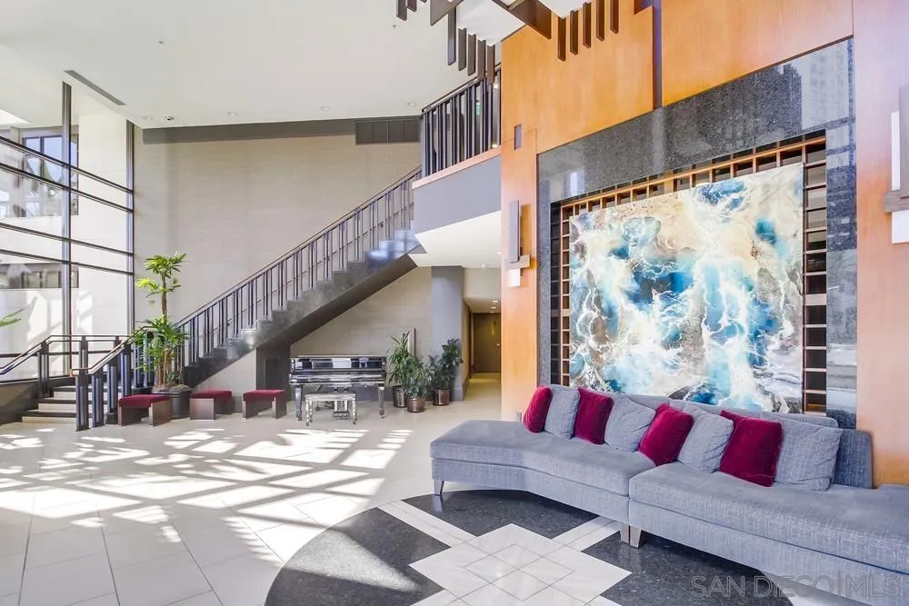 700 W Harbor Dr. #1406 San Diego, CA 92101