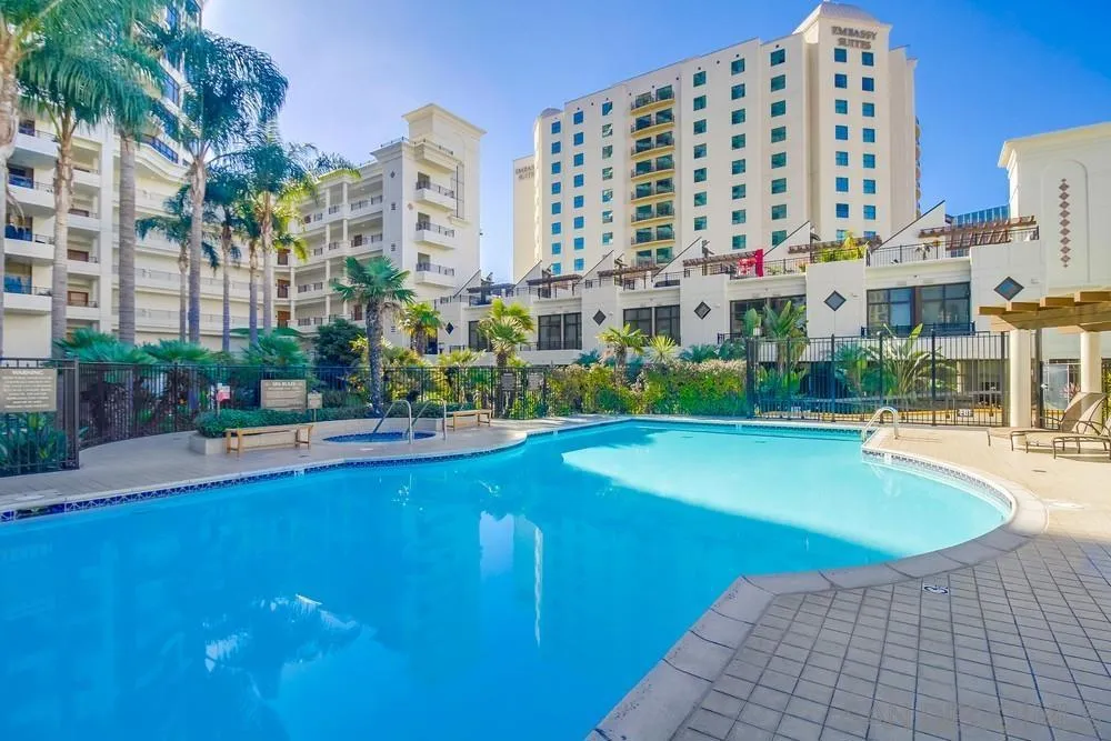 700 W Harbor Dr. #1406 San Diego, CA 92101
