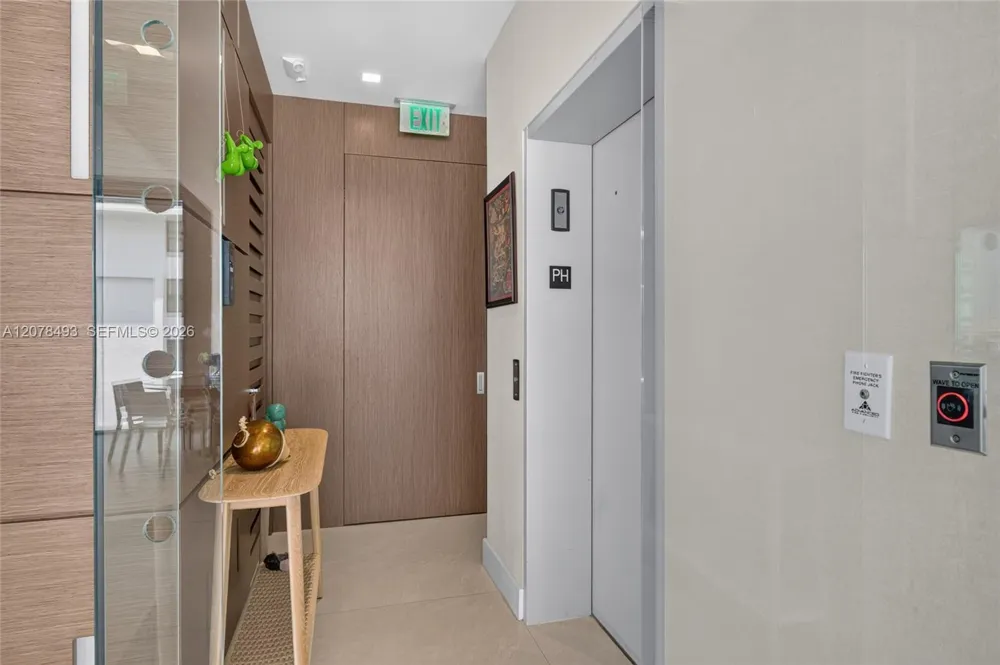 920 Intracoastal Dr #PH2 Fort Lauderdale, FL 33304