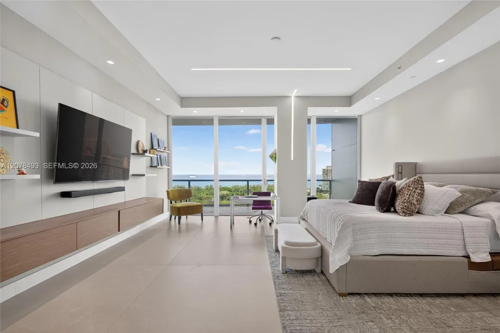 920 Intracoastal Dr #PH2 Fort Lauderdale, FL 33304