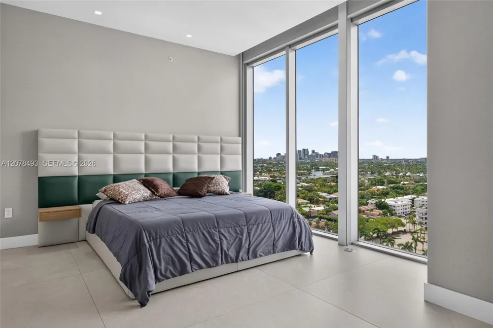 920 Intracoastal Dr #PH2 Fort Lauderdale, FL 33304
