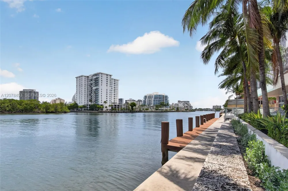 920 Intracoastal Dr #PH2 Fort Lauderdale, FL 33304