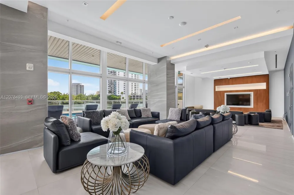 920 Intracoastal Dr #PH2 Fort Lauderdale, FL 33304
