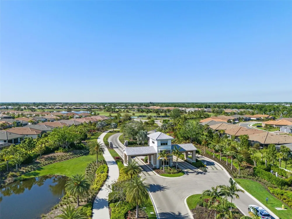 14833 MONTELLO WAY Bradenton, FL 34211