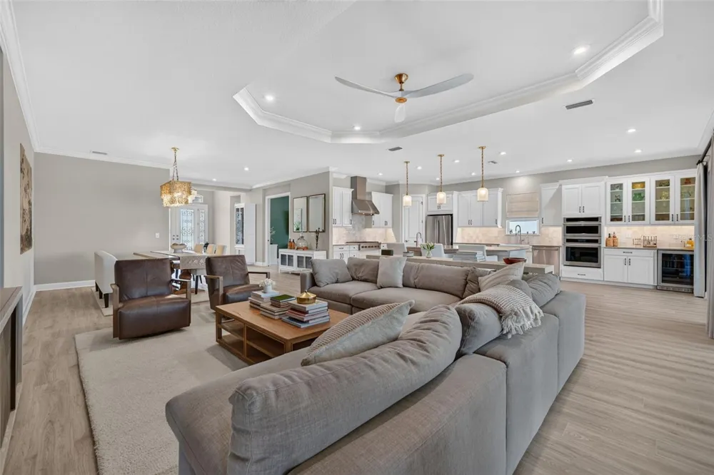 14833 MONTELLO WAY Bradenton, FL 34211