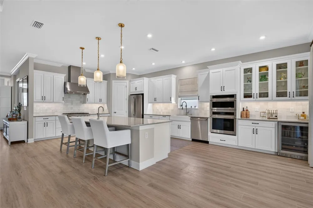14833 MONTELLO WAY Bradenton, FL 34211