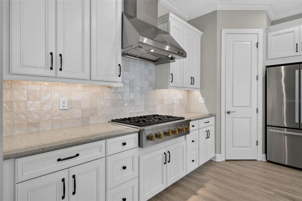 14833 MONTELLO WAY Bradenton, FL 34211