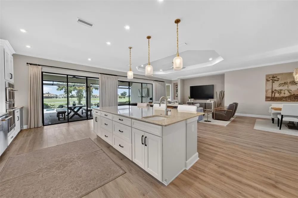 14833 MONTELLO WAY Bradenton, FL 34211