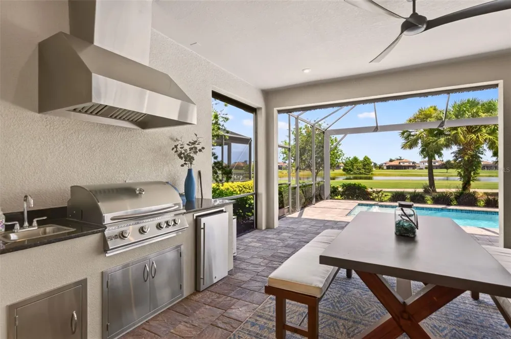 14833 MONTELLO WAY Bradenton, FL 34211