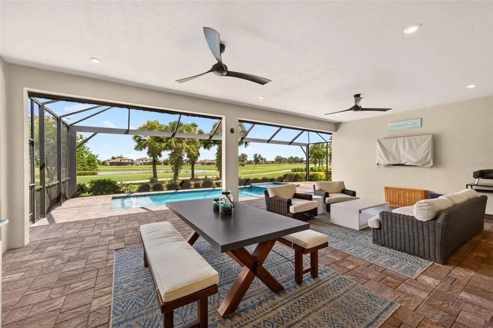 14833 MONTELLO WAY Bradenton, FL 34211