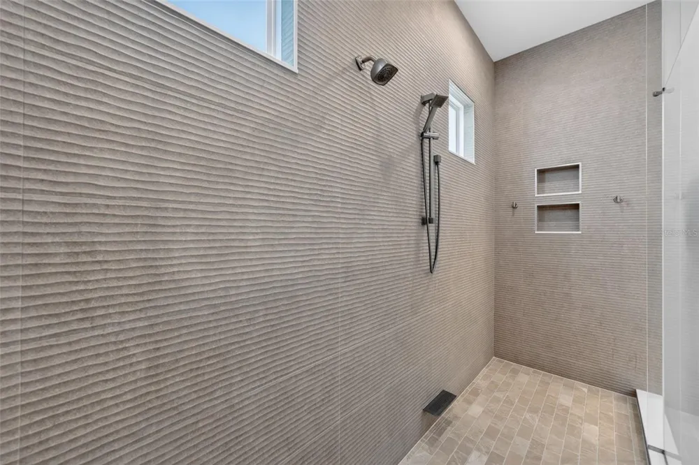 14833 MONTELLO WAY Bradenton, FL 34211