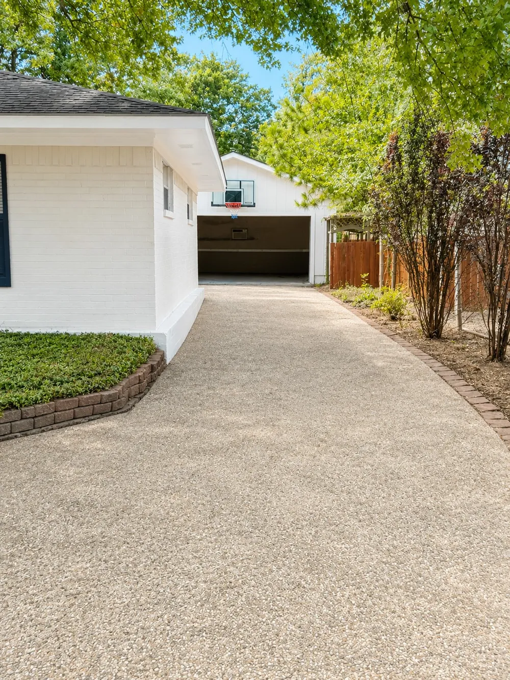 704 Dobbins Road Corsicana, TX 75110