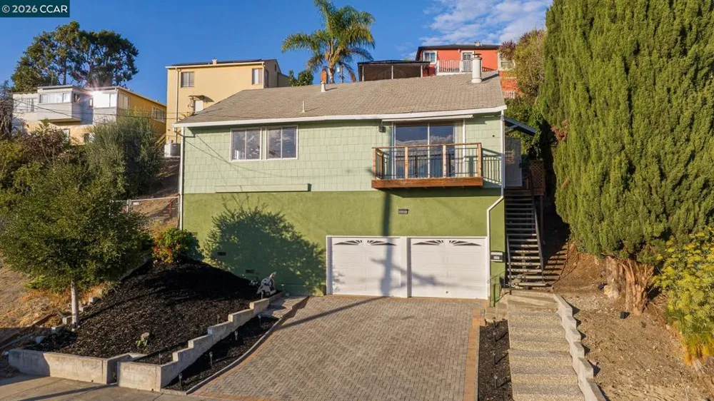 17112 Los Banos St Hayward, CA 94541