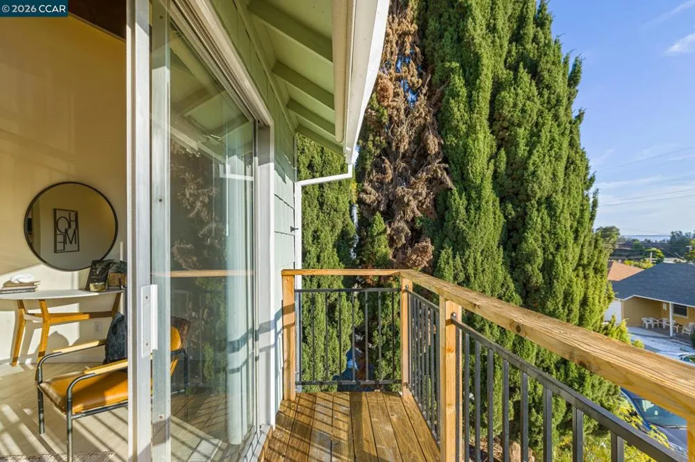 17112 Los Banos St Hayward, CA 94541