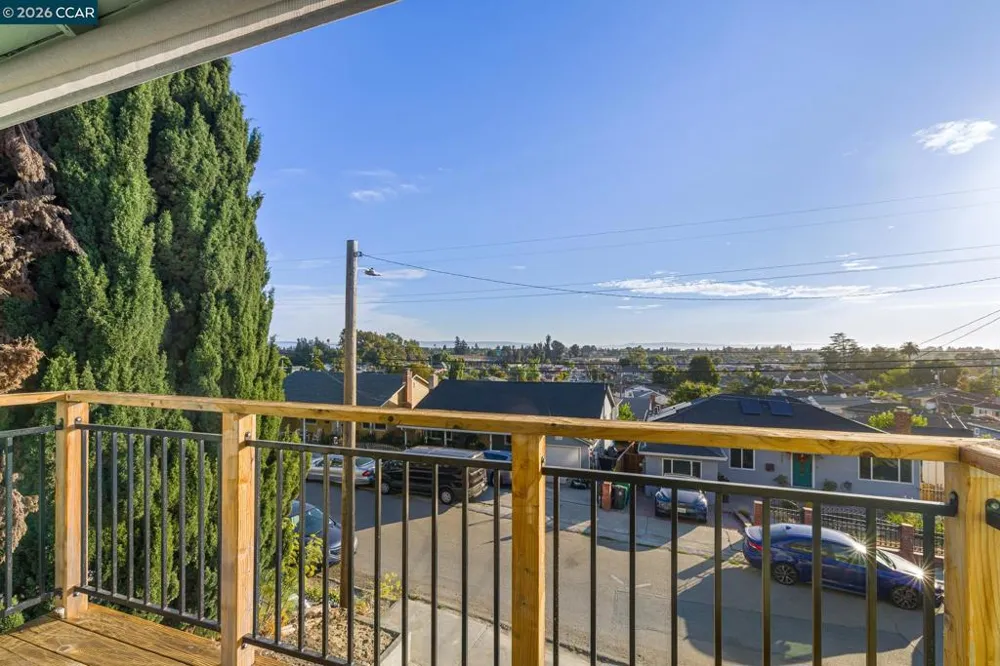 17112 Los Banos St Hayward, CA 94541