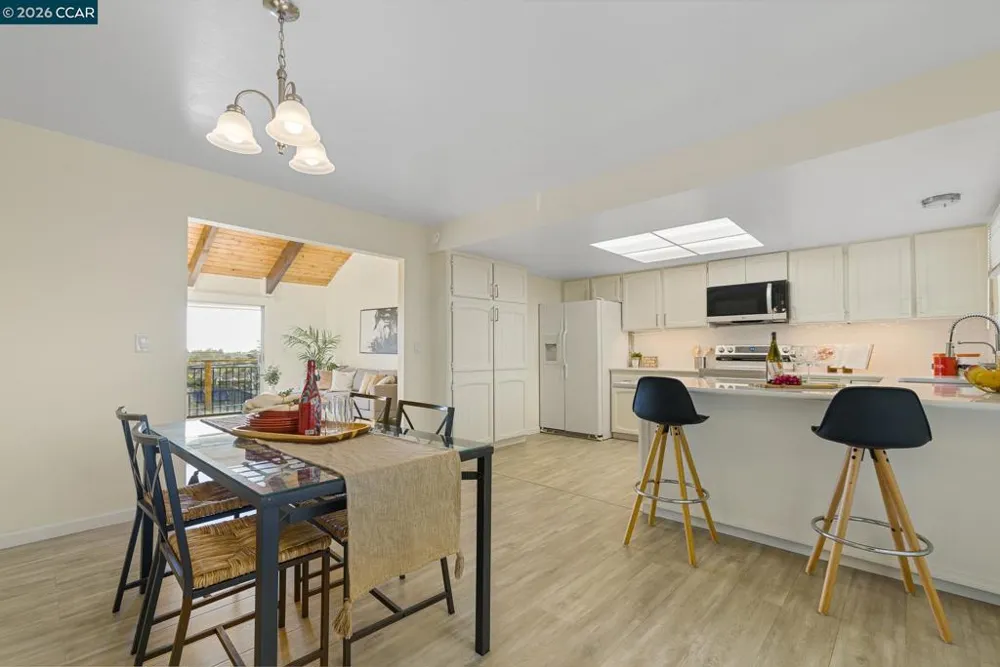 17112 Los Banos St Hayward, CA 94541