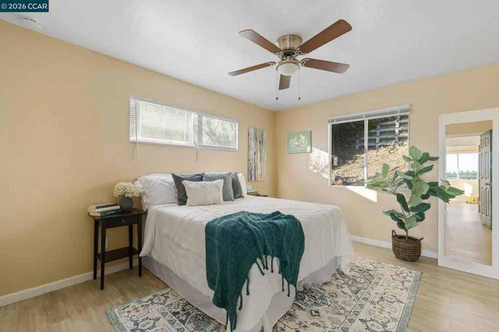 17112 Los Banos St Hayward, CA 94541