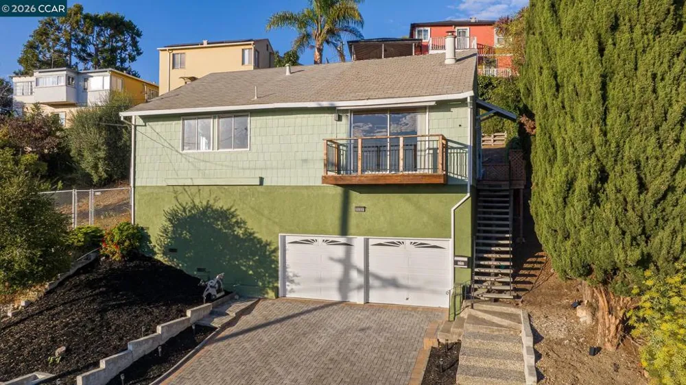 17112 Los Banos St Hayward, CA 94541