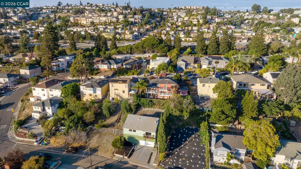 17112 Los Banos St Hayward, CA 94541