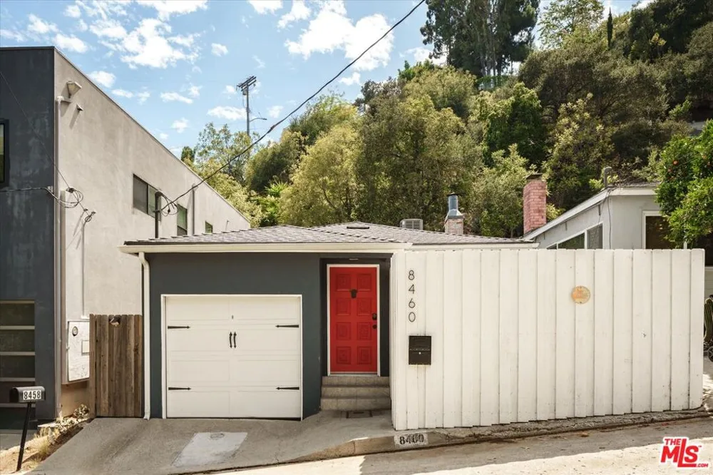 8460 Kirkwood Drive Los Angeles, CA 90046