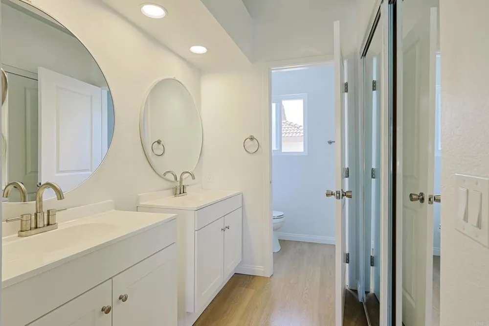 249 Blackbird Way Oceanside, CA 92057