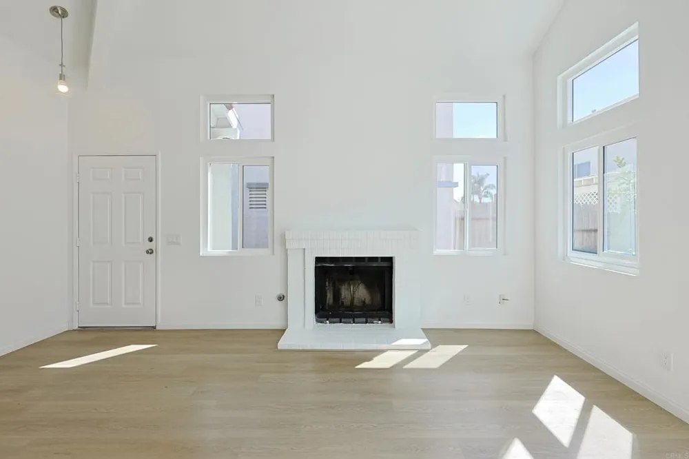 249 Blackbird Way Oceanside, CA 92057