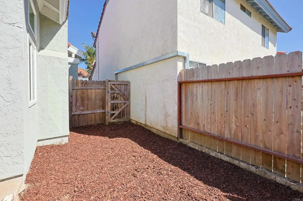 249 Blackbird Way Oceanside, CA 92057